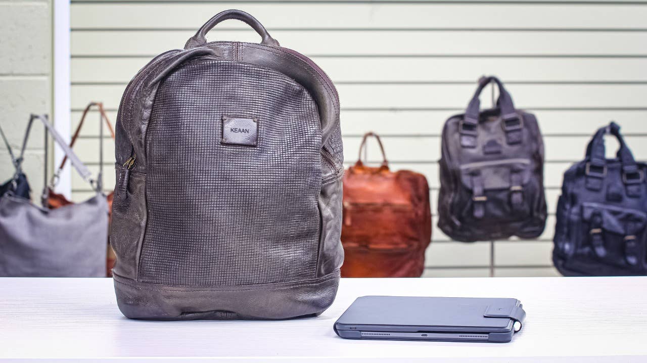 [MARCO] BACKPACK 15" LAPTOP SLEEVE |DISTRESSED LEATHER