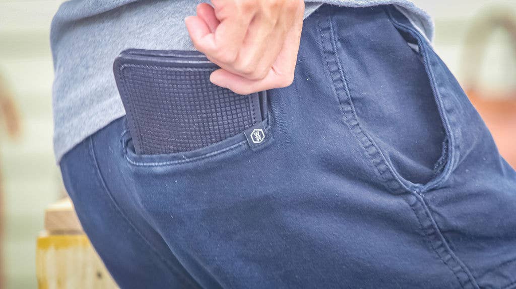 [LUCA] MEN'S WALLET | DISTRESSED & WASHED LEATHER